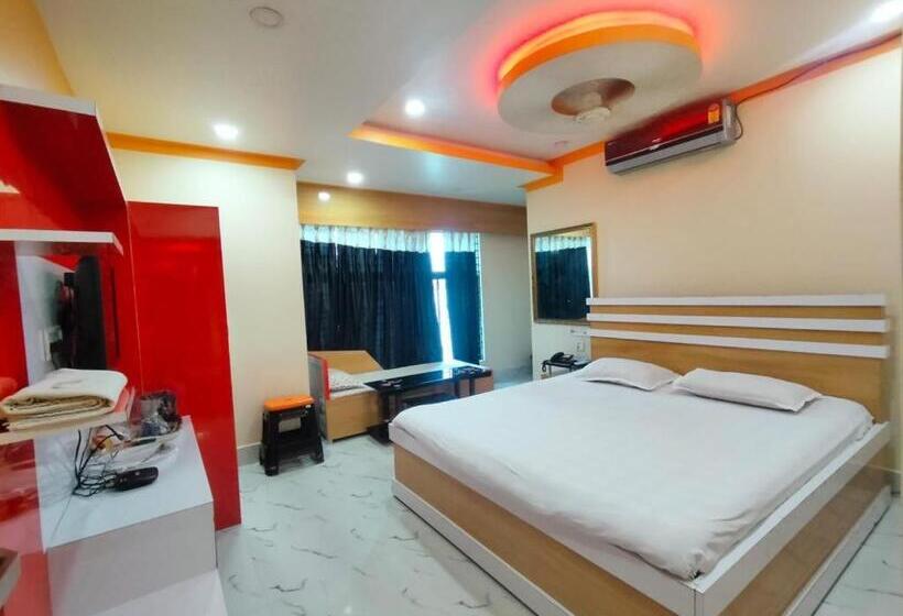 デラックストリプルルーム, Anurag Palace