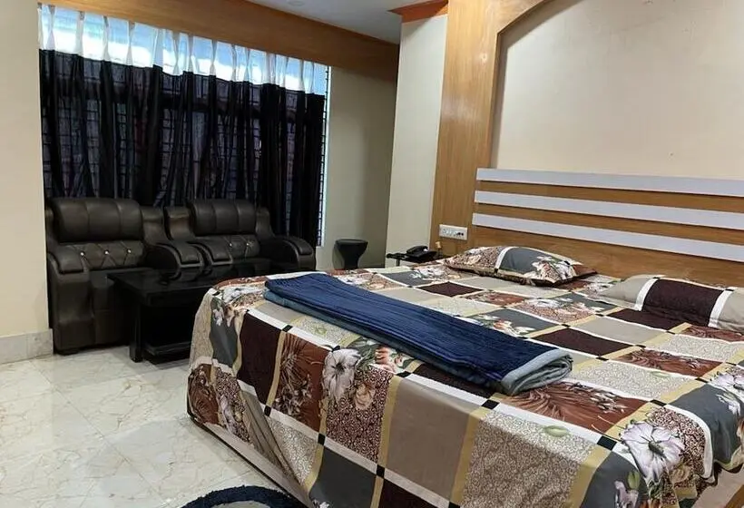 اتاق لوکس, Anurag Palace