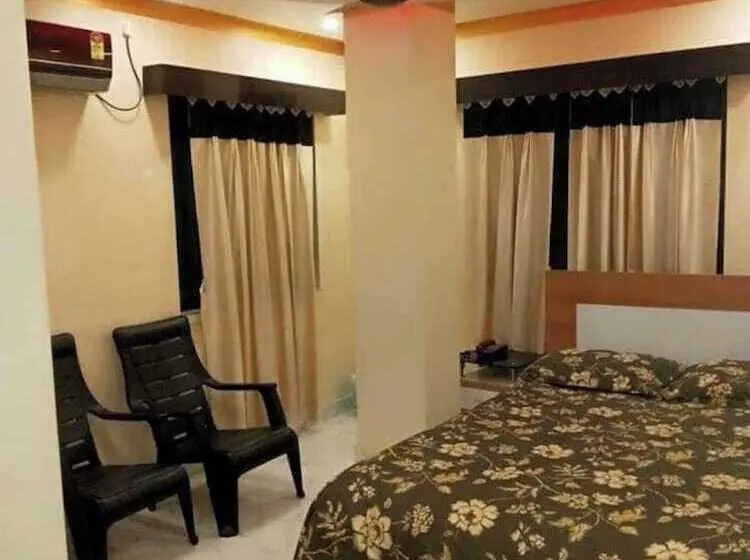 اتاق لوکس سه تخته, Anurag Palace
