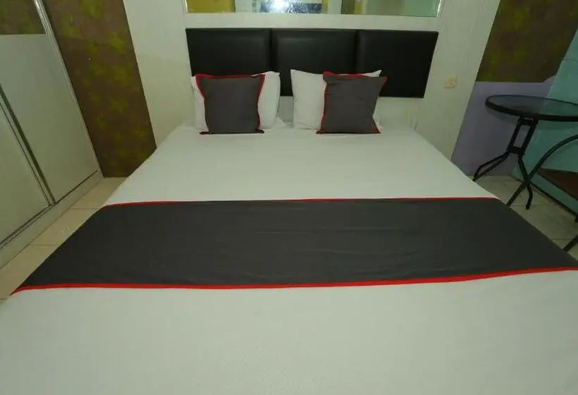 デラックスルーム, Capital O 93371 Pelangi Residence 5
