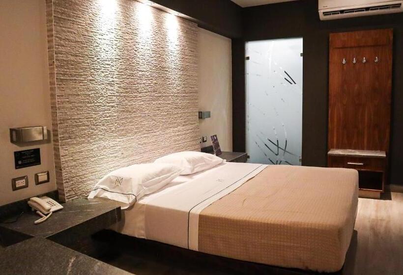 חדר דלוקס, Myst