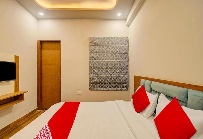 トリプルクラシックルーム, Oyo Flagship Hotel Moon Light