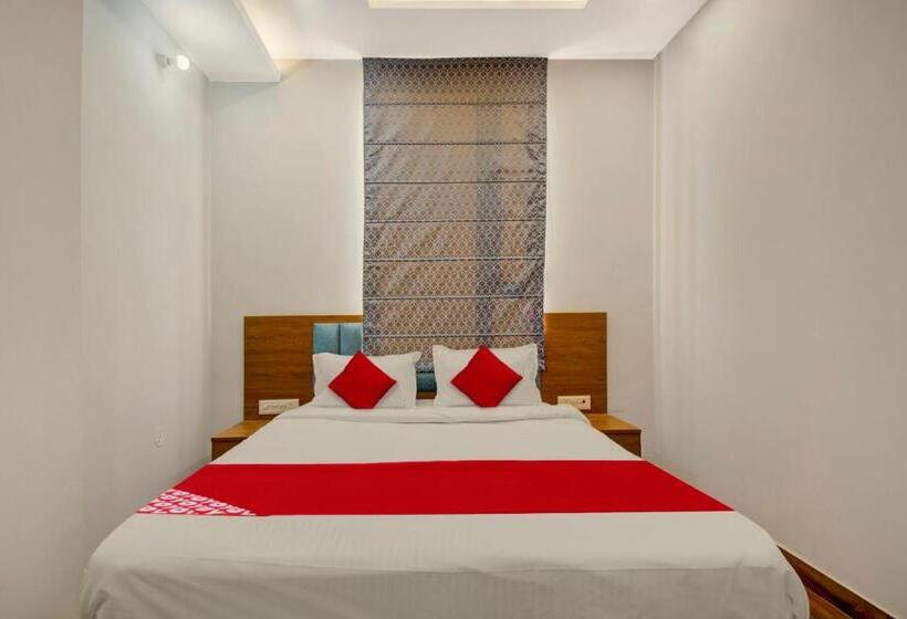 トリプルクラシックルーム, Oyo Flagship Hotel Moon Light