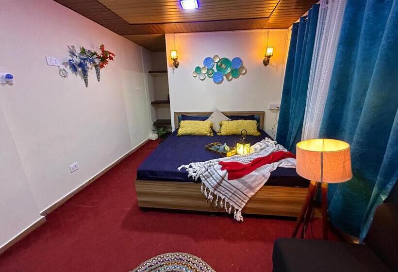 스탠다드 룸 킹사이즈 침대, Laxmi Narayan Homestay Harshil