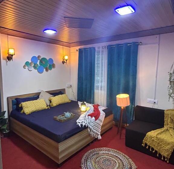 스탠다드 룸 킹사이즈 침대, Laxmi Narayan Homestay Harshil