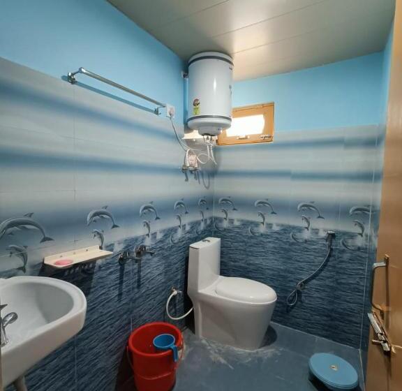 스탠다드 룸 킹사이즈 침대, Laxmi Narayan Homestay Harshil