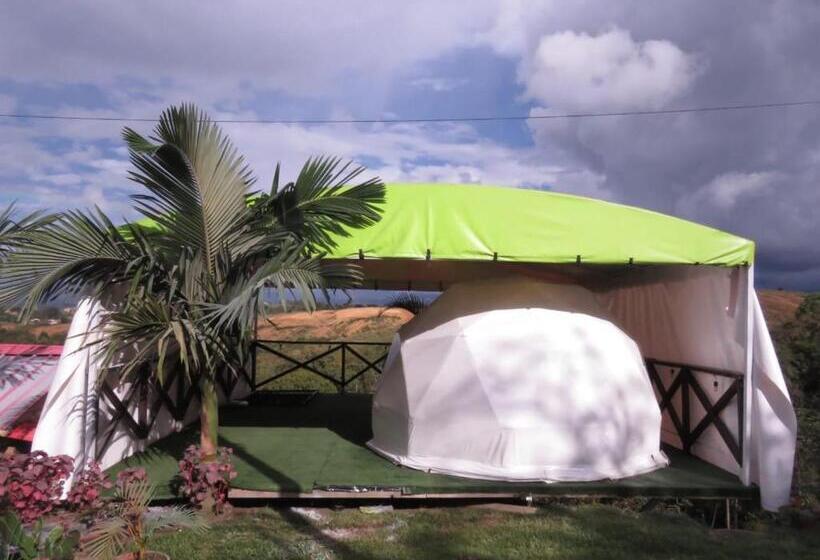 샬레, Hostel Paraiso De Colores