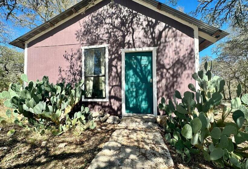 스탠다드 방갈로, Mosaic On The Hill