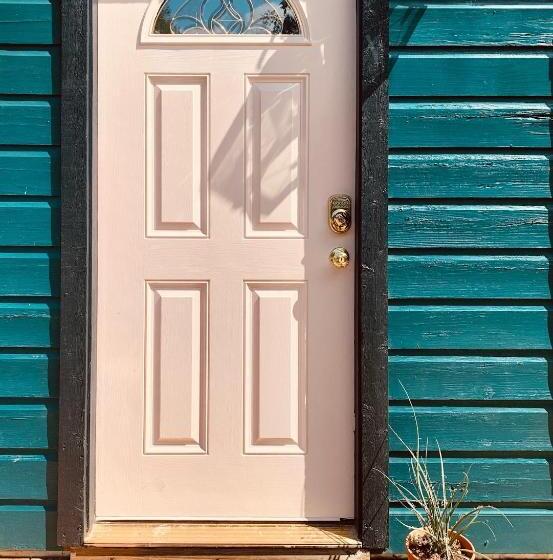 침실 2개 주택, Mosaic On The Hill