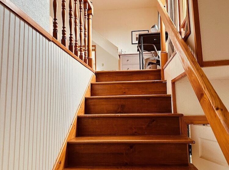 스위트, Mosaic On The Hill