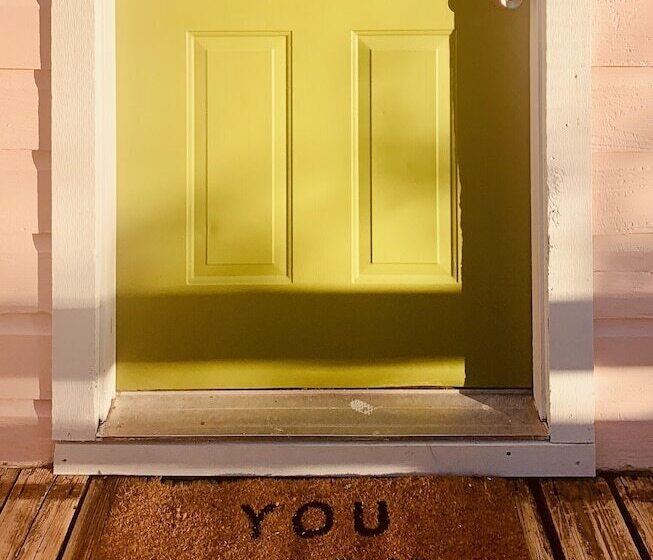 스탠다드 방갈로, Mosaic On The Hill