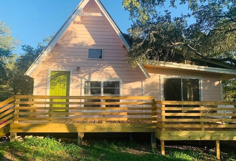 스탠다드 방갈로, Mosaic On The Hill