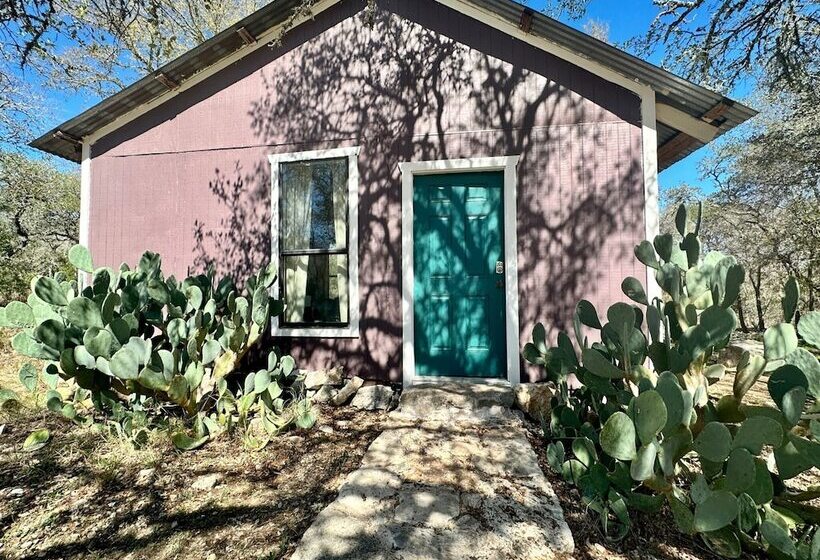 스탠다드 방갈로, Mosaic On The Hill