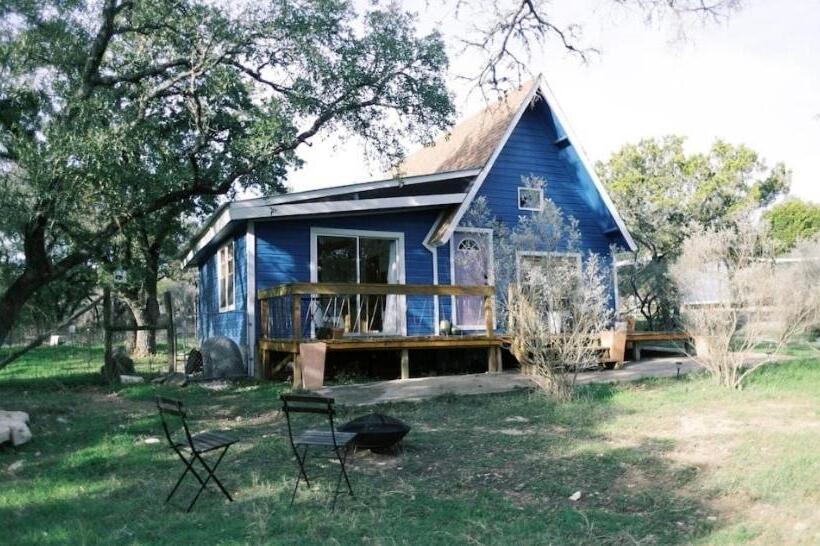 침실 2개 주택, Mosaic On The Hill