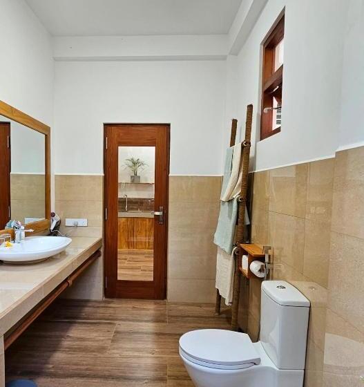 小型套房带泳池景, Sri Palms