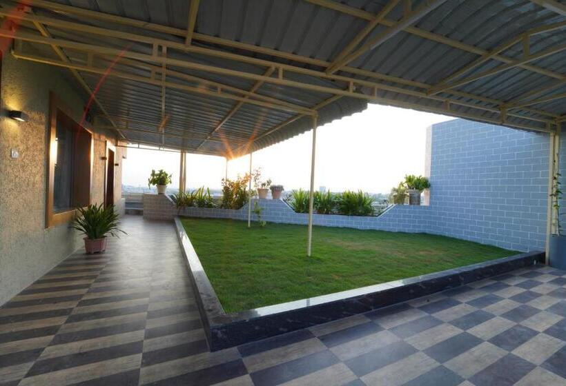 סוויטה אקזקיוטיב, Dvr Mansion