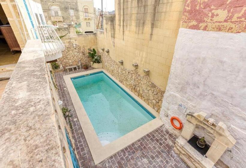 خانه 4 خوابه, Gozo Pool Farmhouse Hosted By Sweetstay