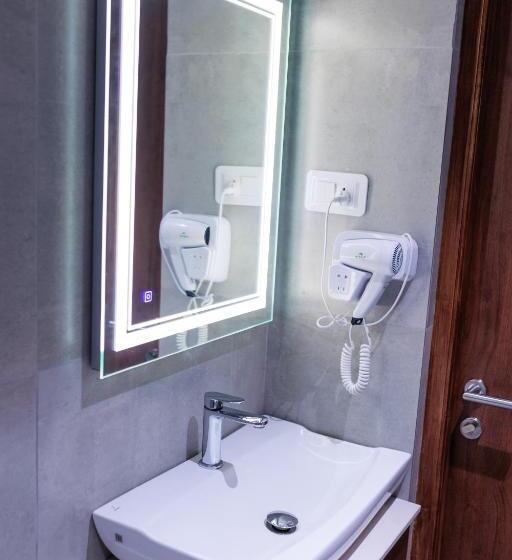 جناح, Hudson Resorts