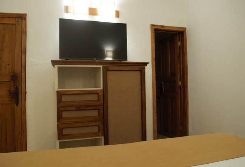 스탠다드 룸, La Corada