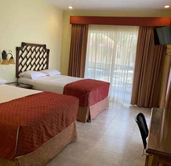 اتاق استاندارد با بالکن, Honduras Shores Plantations