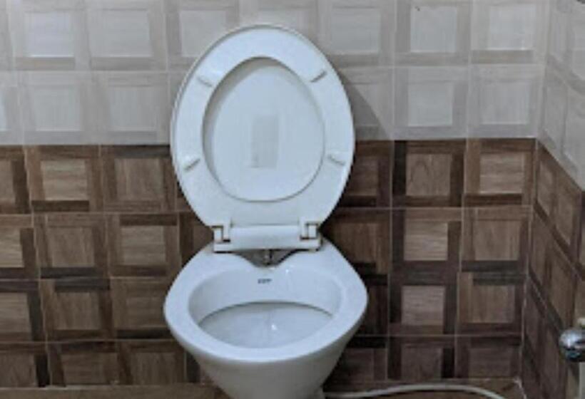 デラックスルーム, Kadambari Hotel And Restaurant Patehra