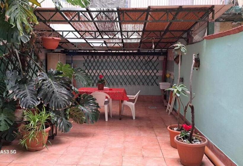 اتاق استاندارد چهار تخته, Aurora E Dad Naples Center B&b