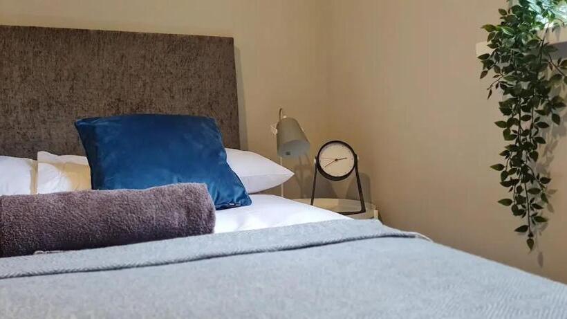 חדר דלוקס, Blima Central Rooms