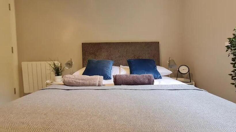 חדר דלוקס, Blima Central Rooms