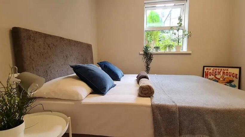 חדר דלוקס, Blima Central Rooms