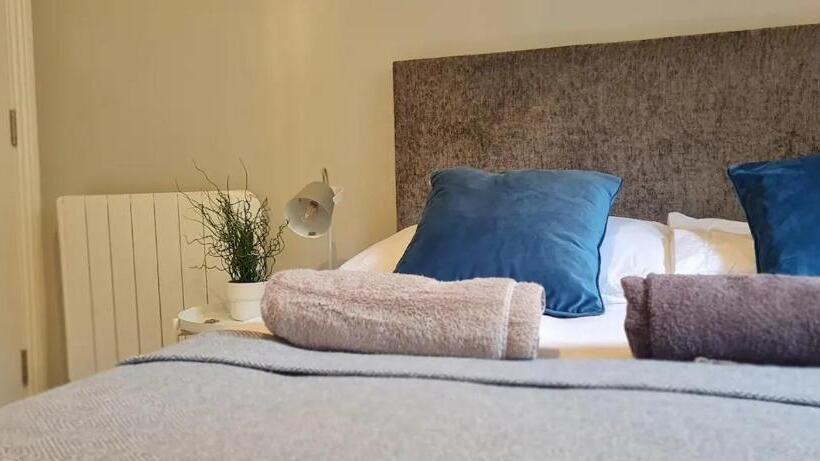 חדר דלוקס, Blima Central Rooms