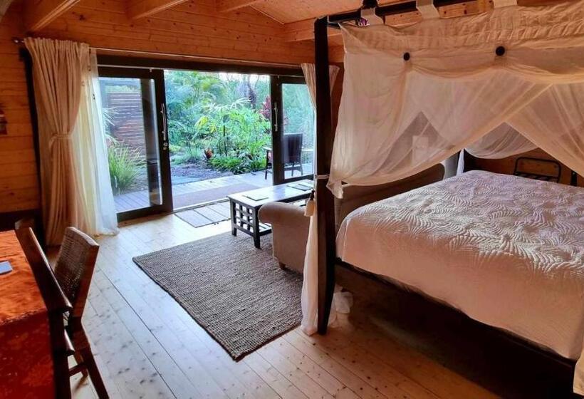 חדר סופריור נוף לגינה, Healing Garden Bed & Breakfast   Ubud