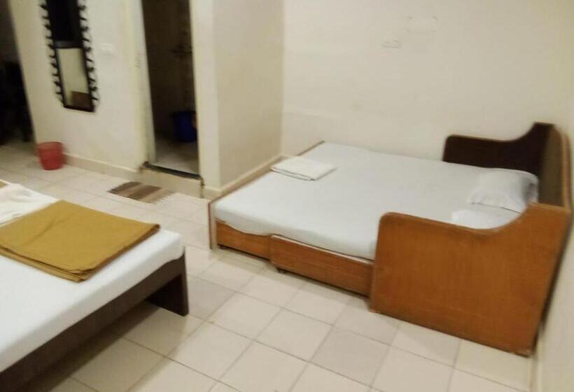 Quarto Triplo Economy, Sabs Alayam Colva Beach