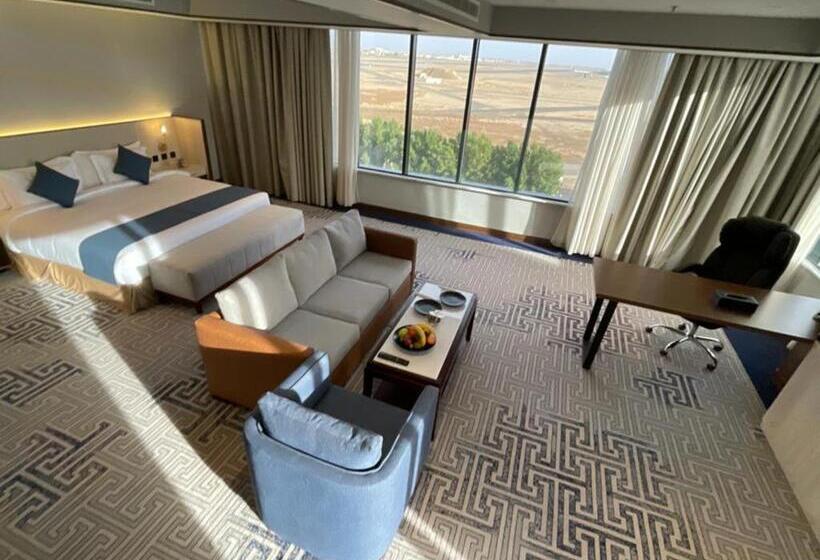 Lüks Süit, Five Seasons