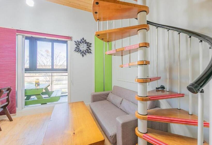 Camera Familiare, 순천만 갈대숲 호스텔