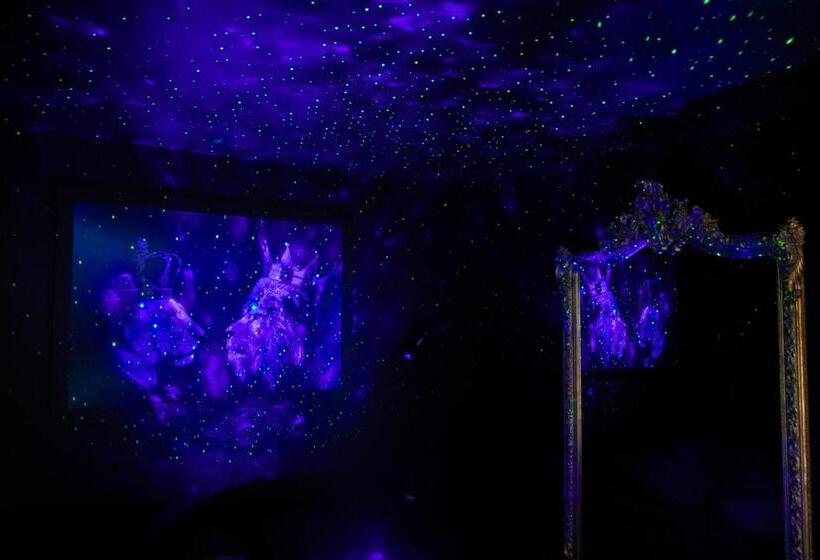 Номер Deluxe, L Insoupçonnée