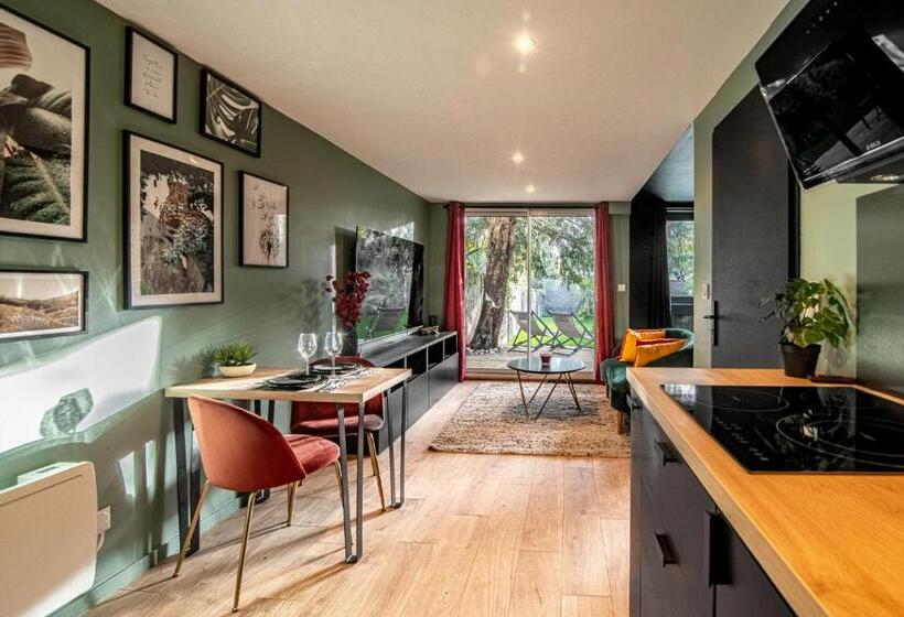 Номер Deluxe, L Insoupçonnée