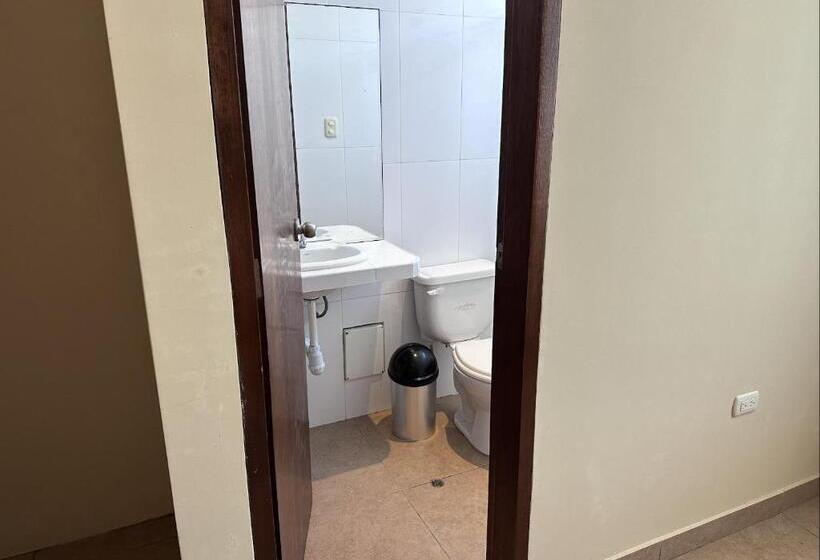 اتاق استاندارد, Yolo House Beach