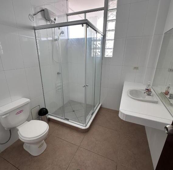 اتاق لوکس با چشمانداز دریا, Yolo House Beach