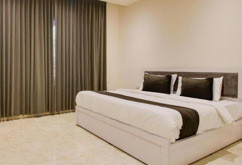 Classic Kolmen Hengen Huone, Collection O Hotel The Shan Exotica