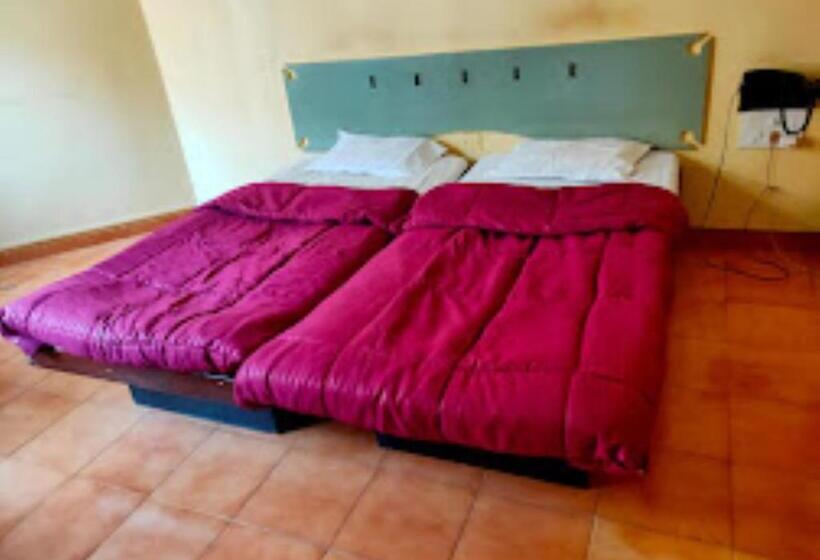 غرفة ديلوكس, Alpha