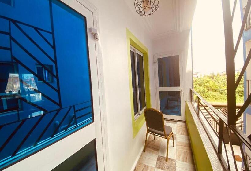 آپارتمان 1 خوابه با تراس, Elvira S Home