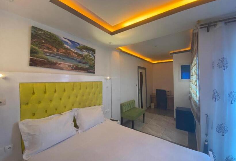 اتاق استاندارد, Elvira S Home