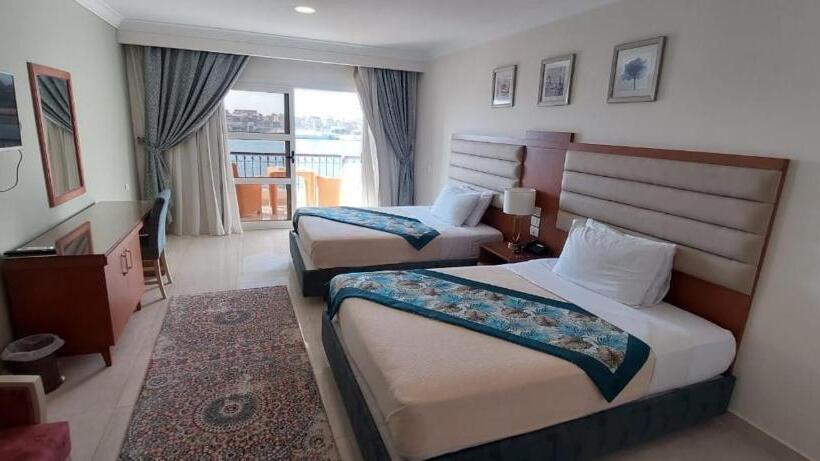 اتاق استاندارد با چشم‌انداز دریا, Nile