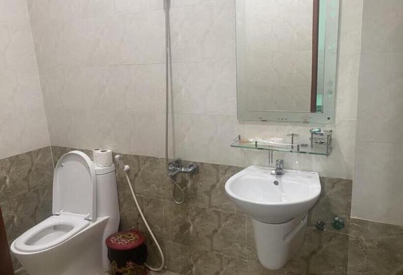 اتاق استاندارد, Spot On 1218 Nha Nghi Hung Thinh