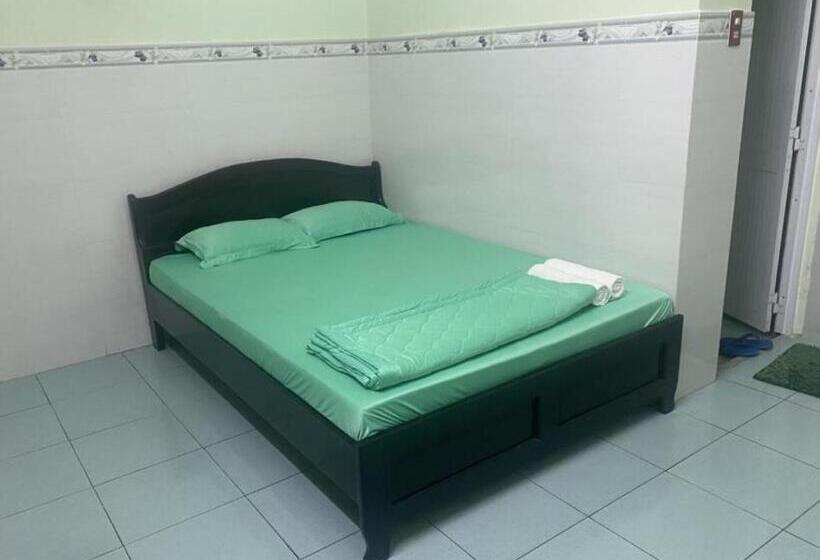 اتاق استاندارد, Spot On 1218 Nha Nghi Hung Thinh