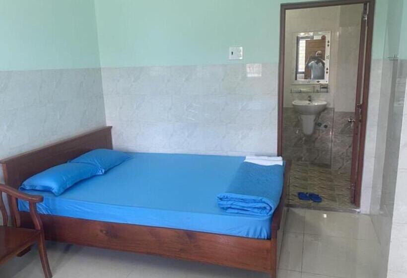 اتاق استاندارد, Spot On 1218 Nha Nghi Hung Thinh