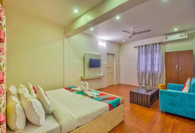 חדר סופריור לשלושה, Jack S Place