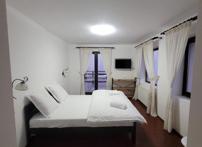 غرفة قياسية, La Rocca