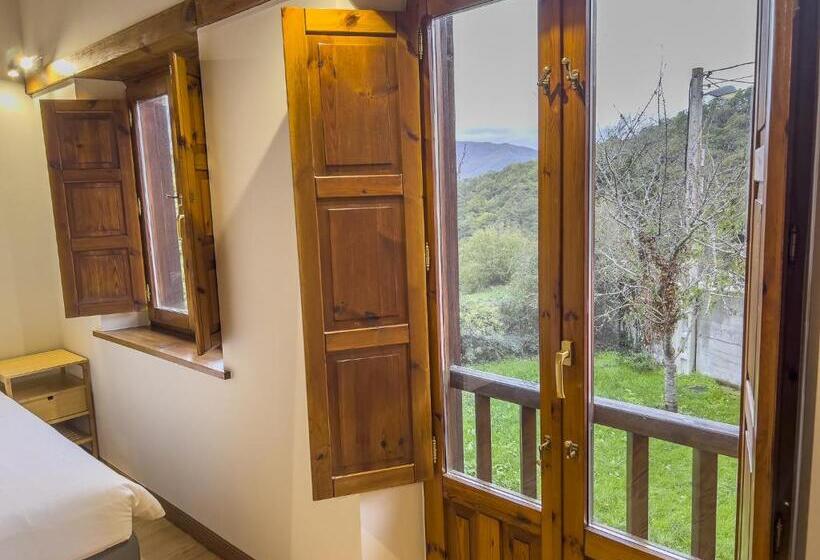 تختخواب در اتاق مشترک, Posada Cabañes