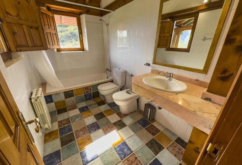 اتاق لوکس چهار تخته, Posada Cabañes